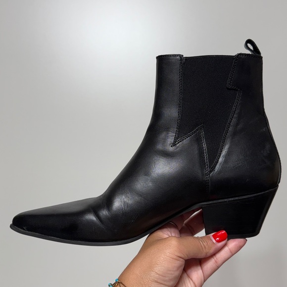 ASOS Cuban Heel Western Chelsea Boots in Black Leather Elastic Lightning Detail - Picture 3 of 17